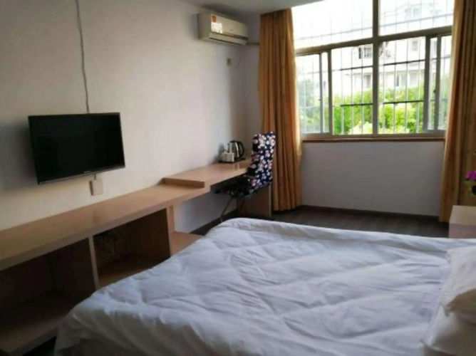 Heng 8 Hotel Chain (Shaoxing Binhai Store)