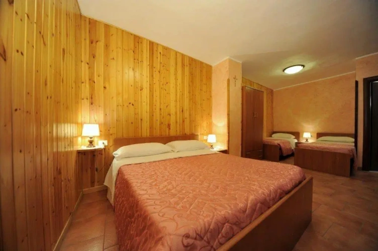 Standard Quadruple room