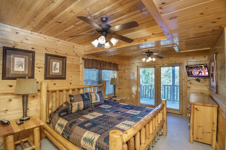 Black Hawk Hideaway by Eagles Ridge Resort