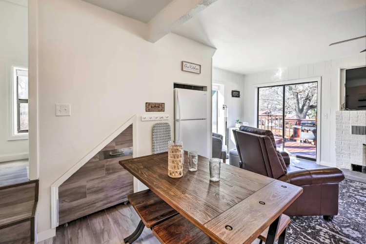 Dock & Pool Access: Lakefront Grove Home!