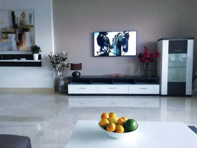 2 Bedrooms Apartment