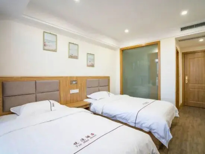 Yueman Hotel