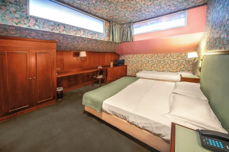 Standard Triple Attic room