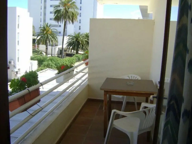 Standard Twin room with balcony