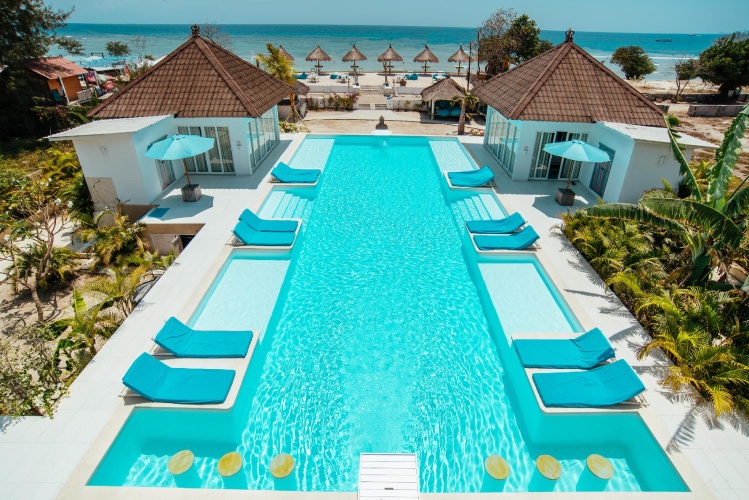 2 Bedrooms Villa