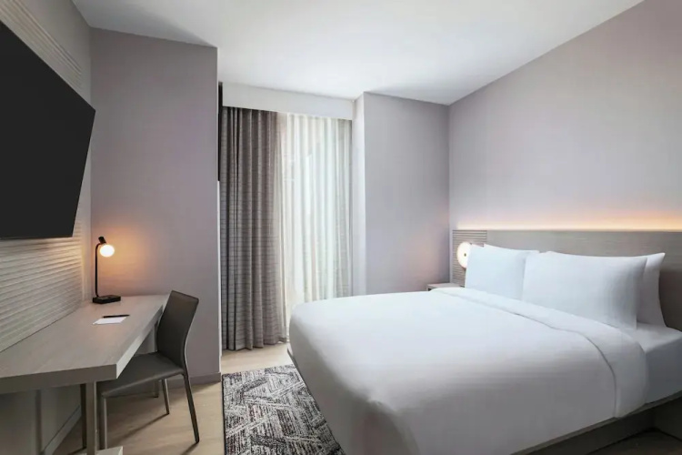 AC Hotel by Marriott Phoenix North Norterra