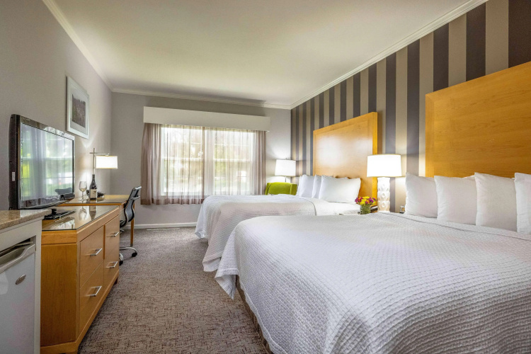 Best Western Plus Dixon Davis