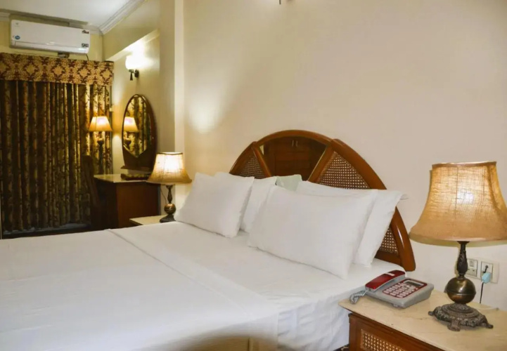 Pak Continental Hotel