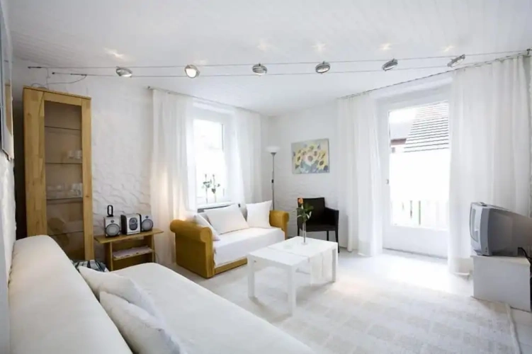 Apartment with balcony