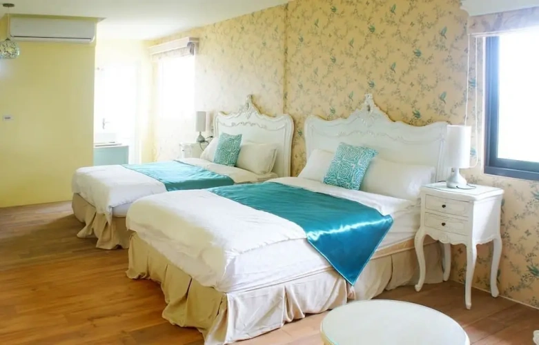 Classic Quadruple room