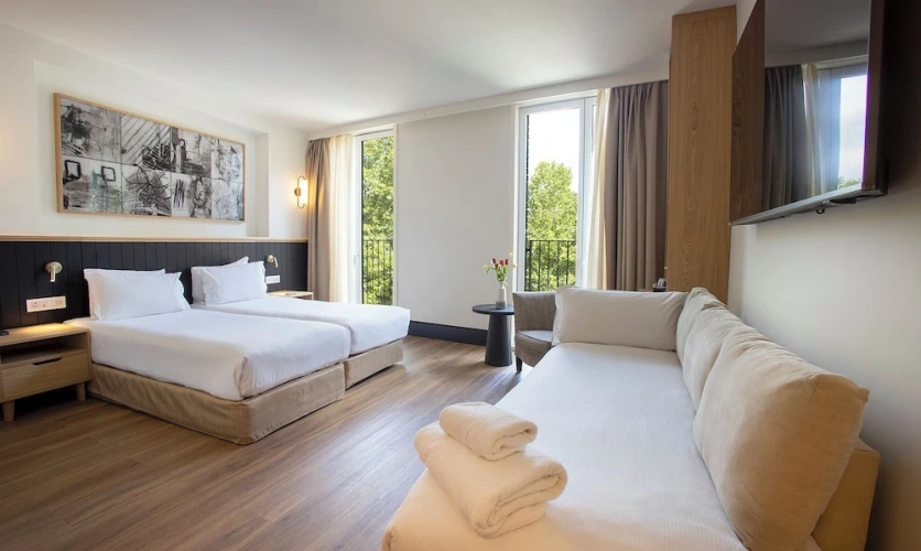 Classic Superior Triple room