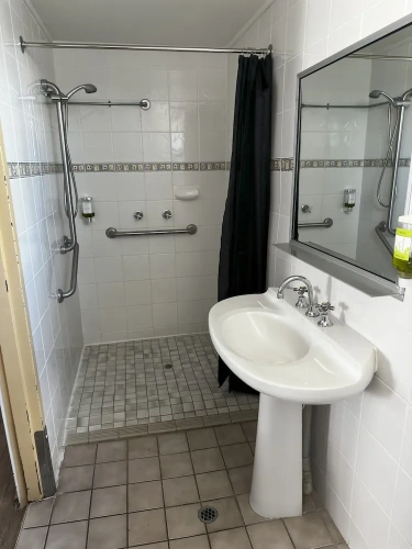 Deluxe Twin Basement room