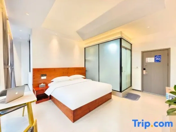 Standard Double room with view