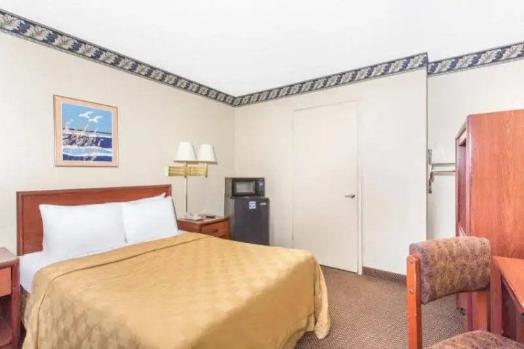 Super 8 Motel - Madera