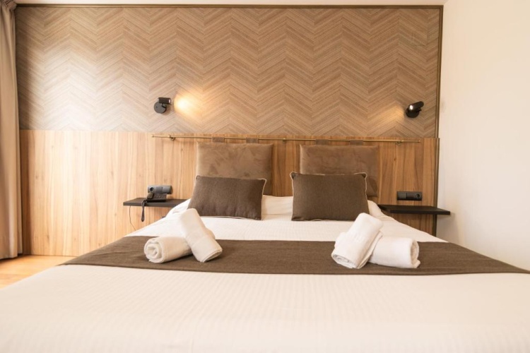Deluxe Double Suite
