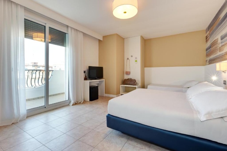 Superior Double room with balcony