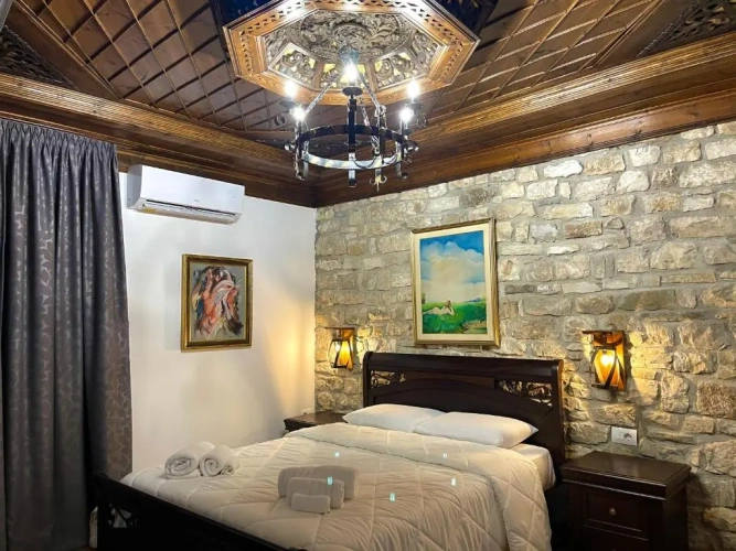 Standard Family room with mountain view