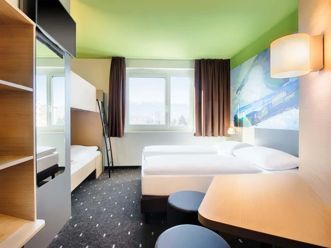 Standard Quadruple room