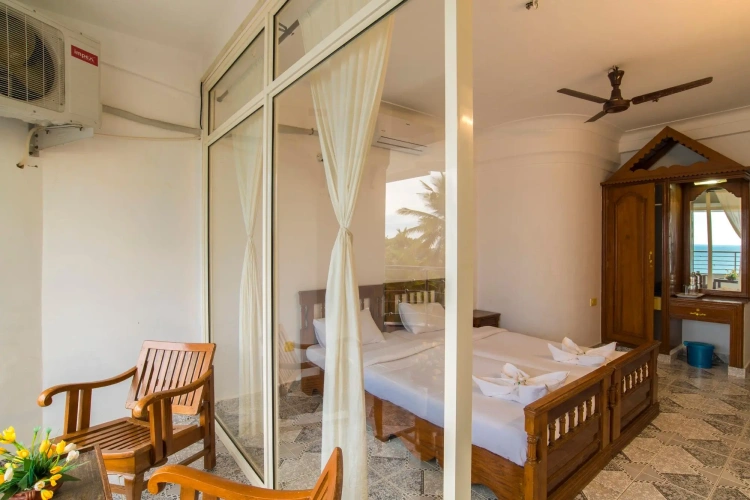 Deluxe Double room with balcony and with sea view