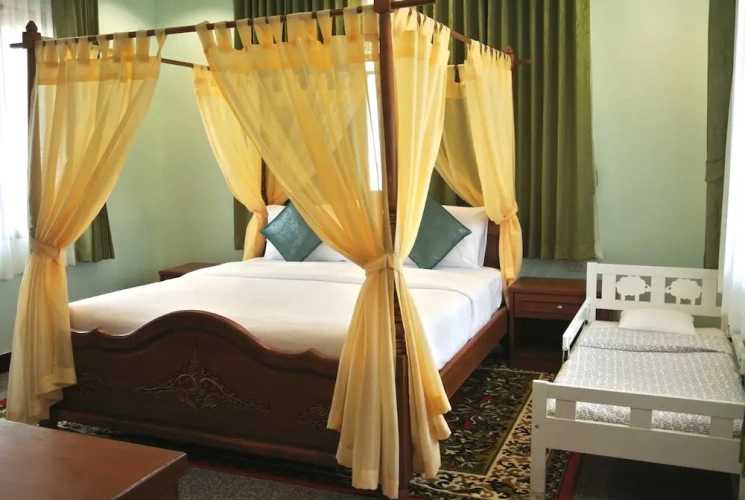 1 Bedroom Villa with balcony and with garden view