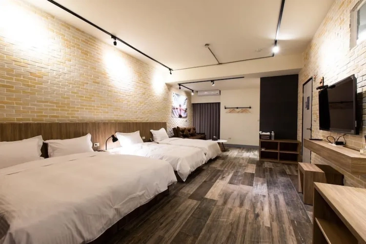 Standard Quadruple room with balcony