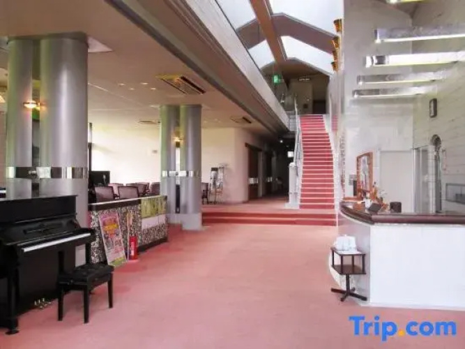 Hotel Tsuru