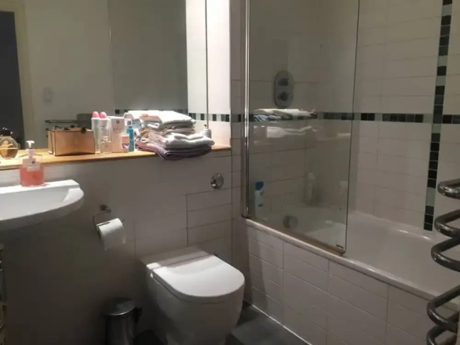 Modern 1 Bedroom Flat