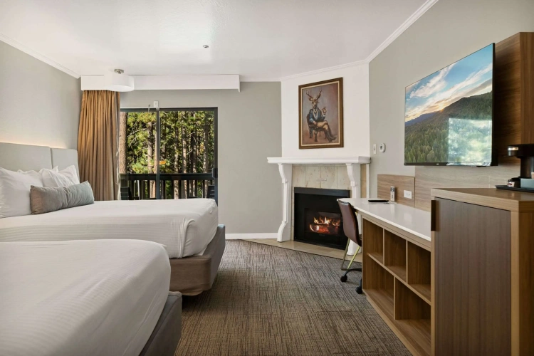 Standard Quadruple room with balcony