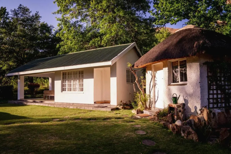 Esigodini Cottage