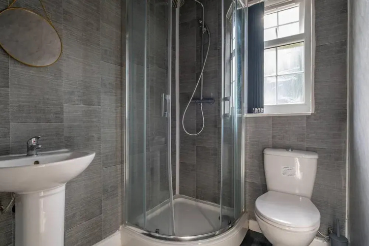 Immaculate 1-bed Studio1 in Coventry