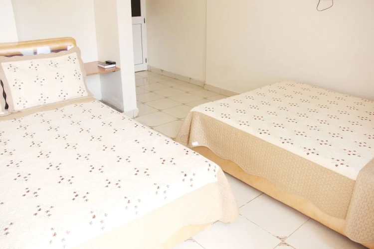 Standard Twin room with balcony