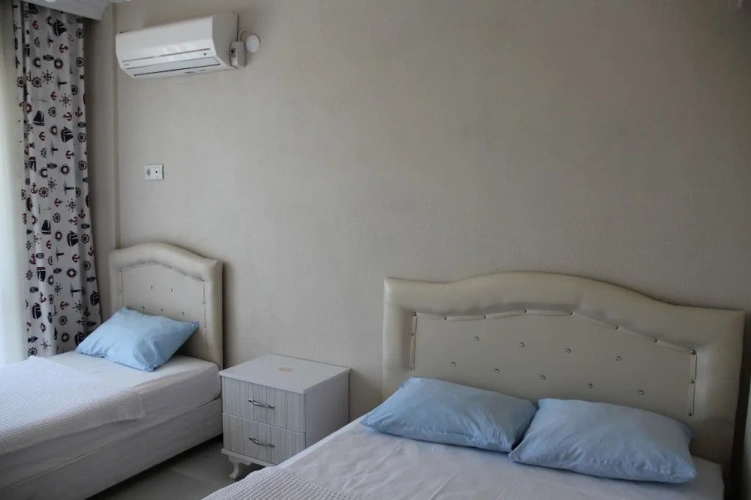 Standard Triple room with balcony