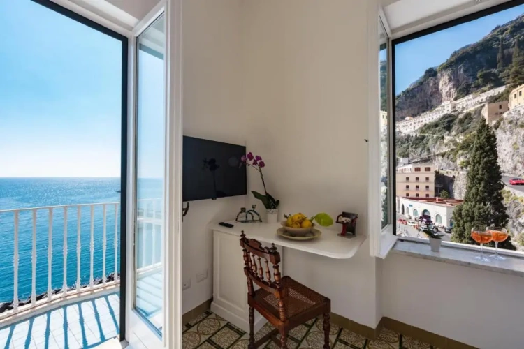 Standard Double room with sea view