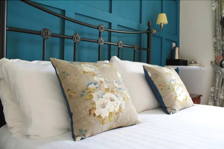The Highlands Hotel