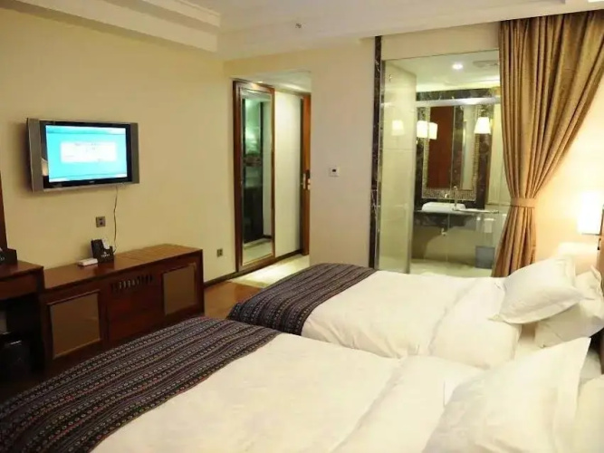 Salong Hotel