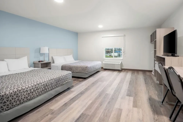 Quadruple Suite