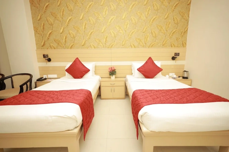Superior Double room with city view