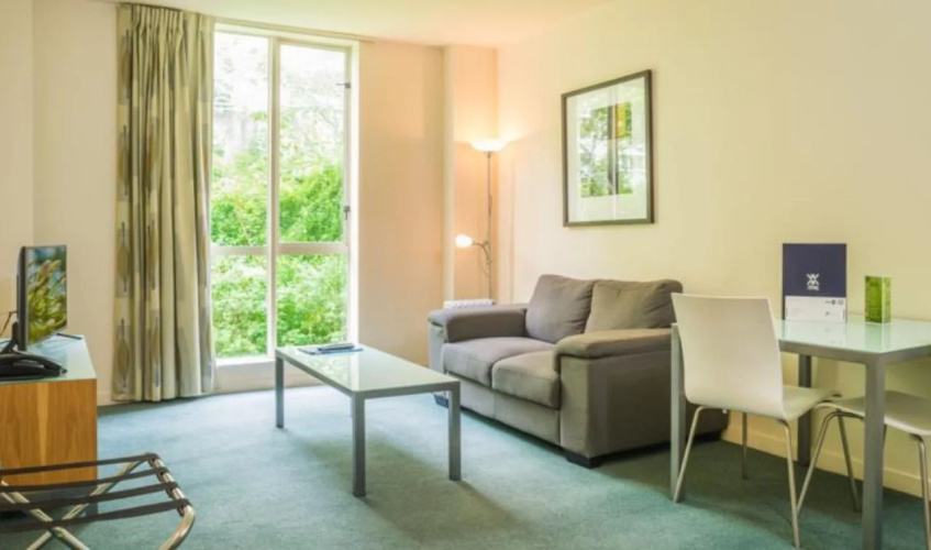 Astelia Apartment Hotel