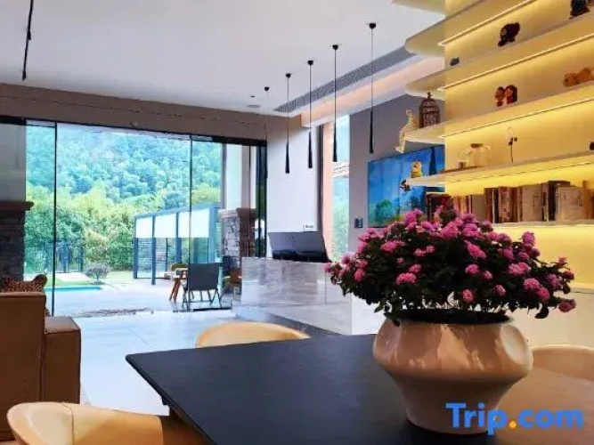 Heart Mansion · Designer Holiday Villa