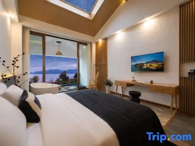 Standard Double room with balcony and with view