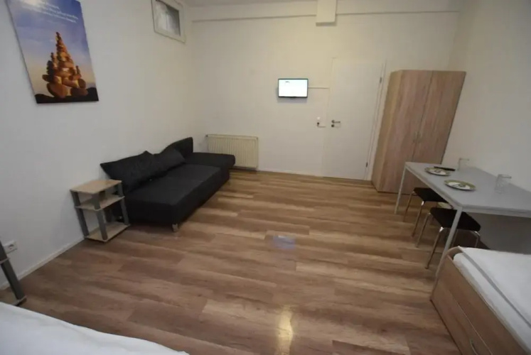 AB Apartment 20