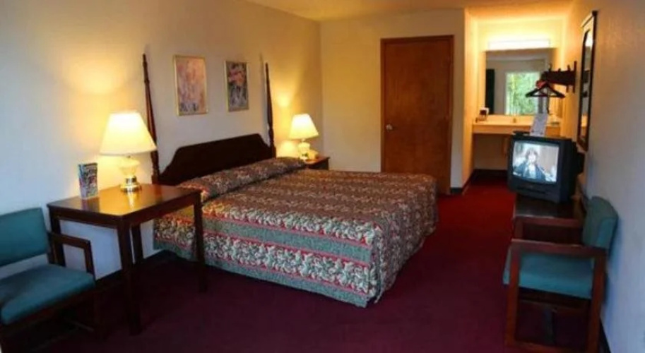 Branson Vacation Inn & Suites