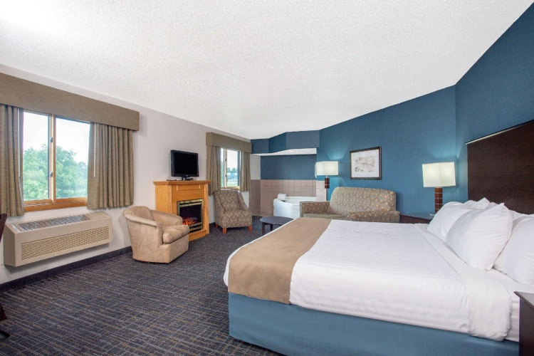 Deluxe Double Suite