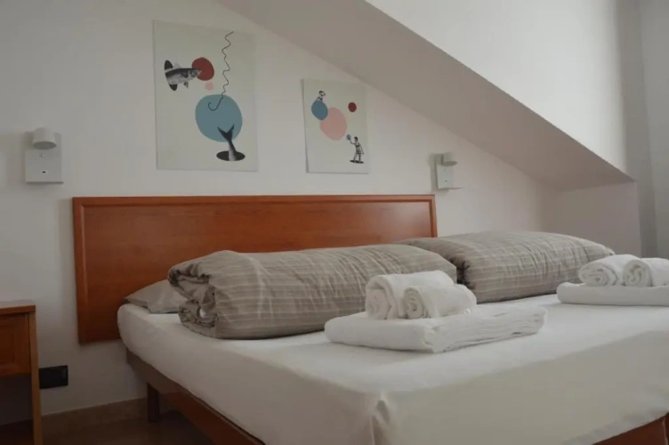 Economy Triple room