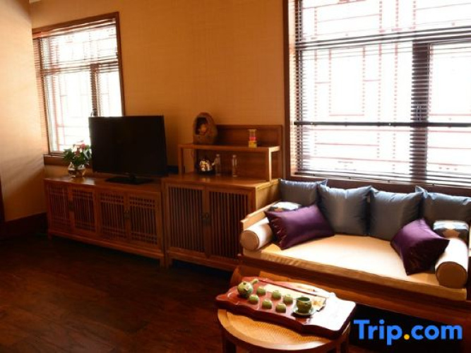 Jiafu Binshe Hotel