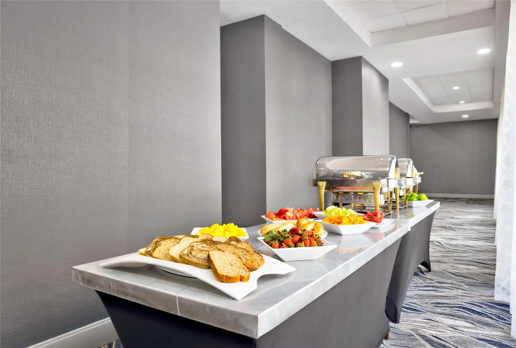 Doubletree By Hilton Davenport photo 14