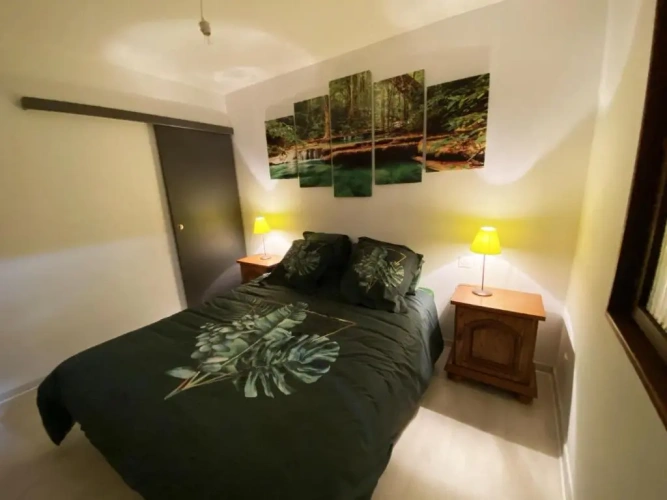 4 Bedrooms Cottage
