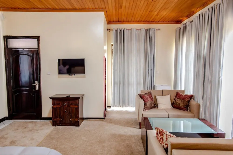 Ezra boutique villa