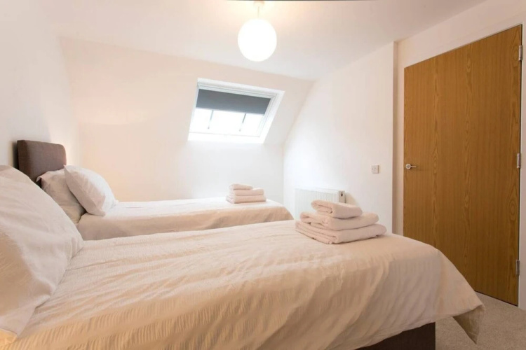 Remarkable 2-bed Apartment in Culross