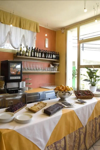 Hotel Ambassador